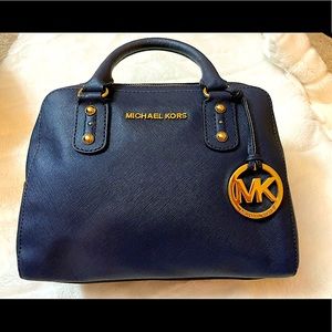 MK Purse. SOLD!